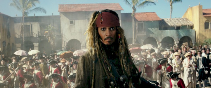 Johnny Depp como o Capitão Jack Sparrow em Piratas do Caribe - A Vingança de Salazar